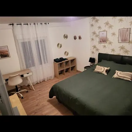 Du Manala 4 Personnes 24-24 Hostel *