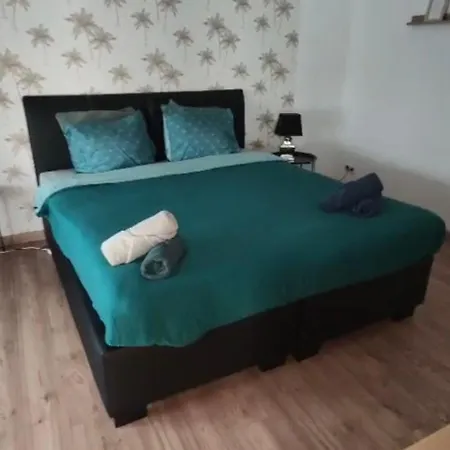 Du Manala 4 Personnes 24-24 *